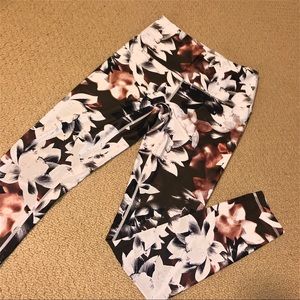 Zella Floral leggings
